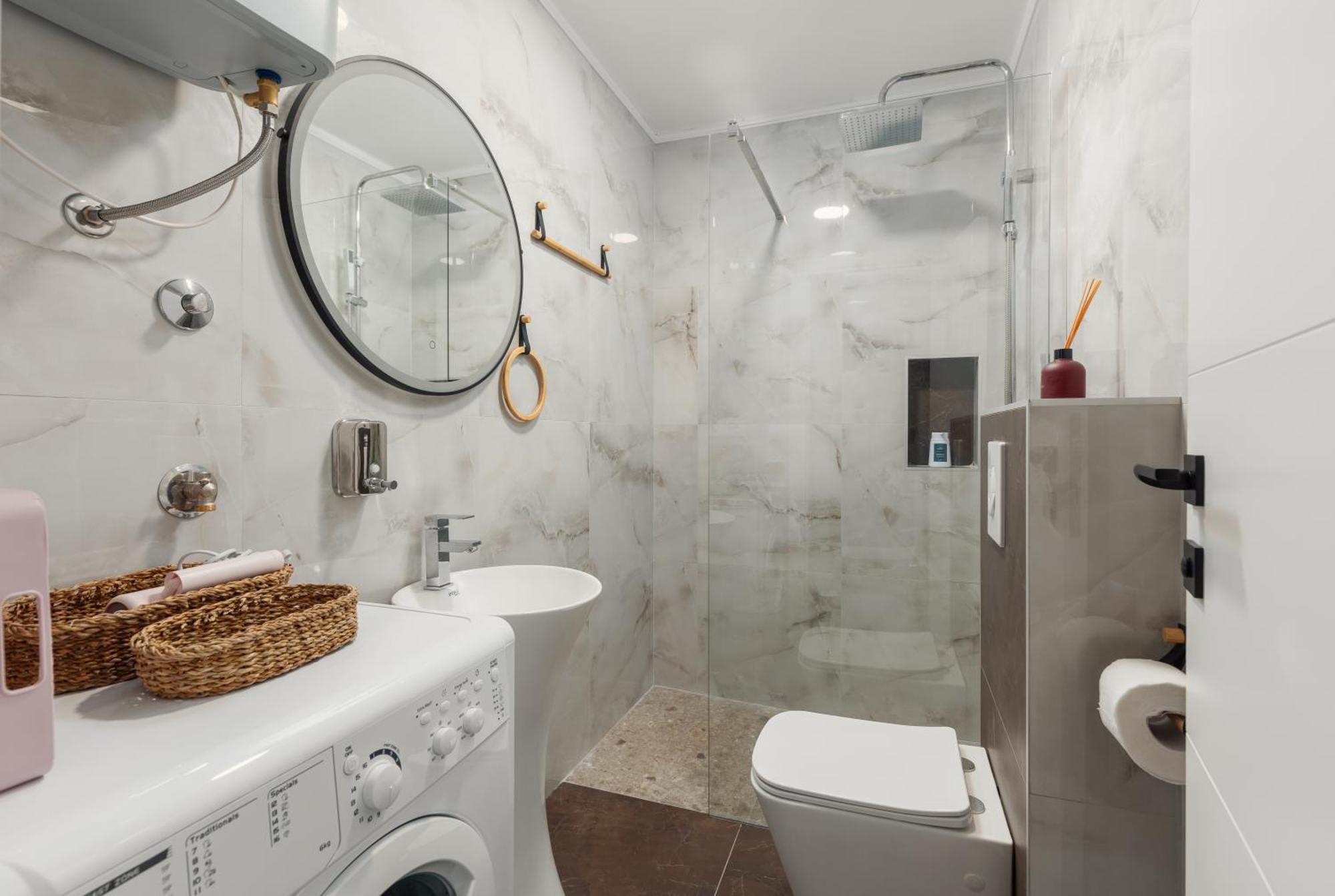 Apartments Time โกตอร์ ภายนอก รูปภาพ