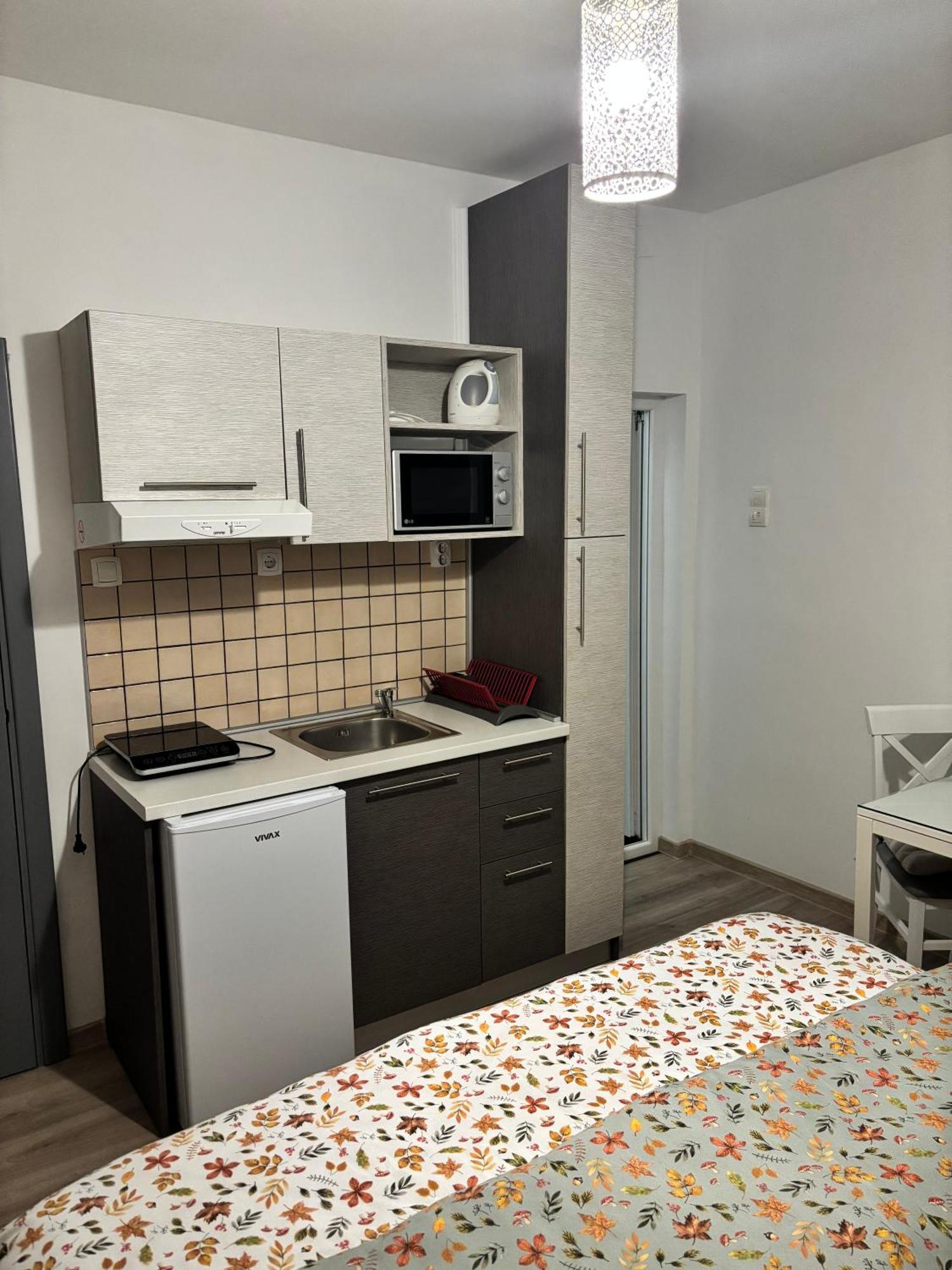 Apartments Time โกตอร์ ภายนอก รูปภาพ