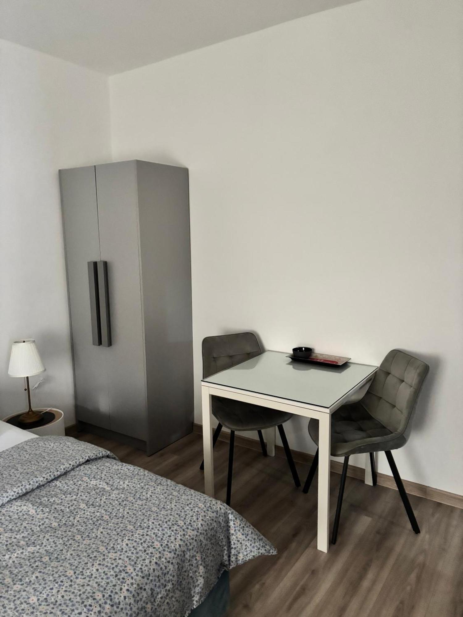 Apartments Time โกตอร์ ภายนอก รูปภาพ